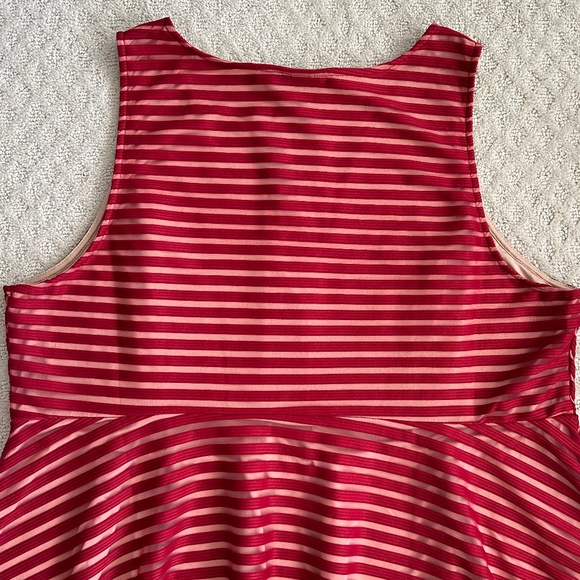 Torrid Shadow Stripe Peplum Top/Blouse Dark Red Size 3X NWT - Picture 10 of 15